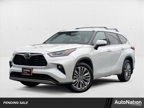 2022 Toyota Highlander Platinum