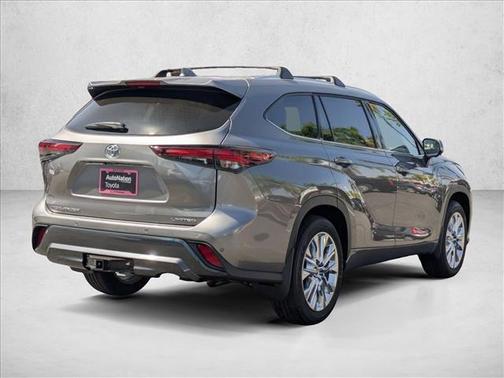 2025 Toyota Highlander Limited