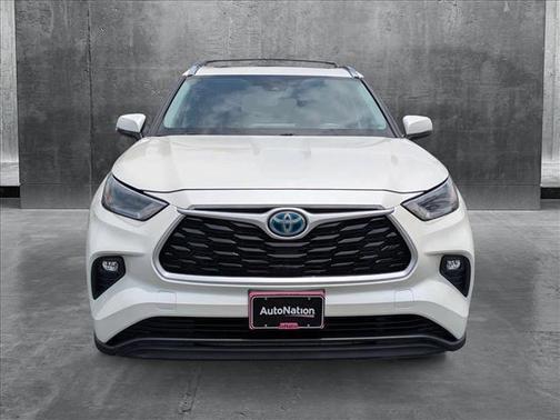 2021 Toyota Highlander Hybrid XLE