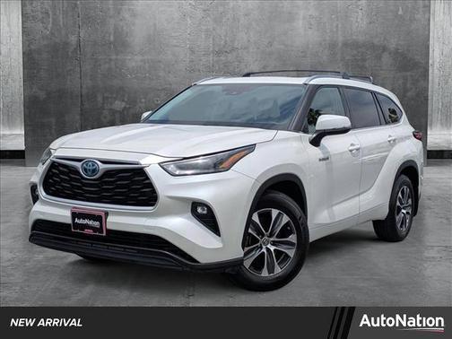 2021 Toyota Highlander Hybrid XLE