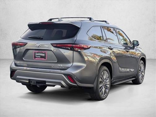 2026 Toyota Highlander Platinum