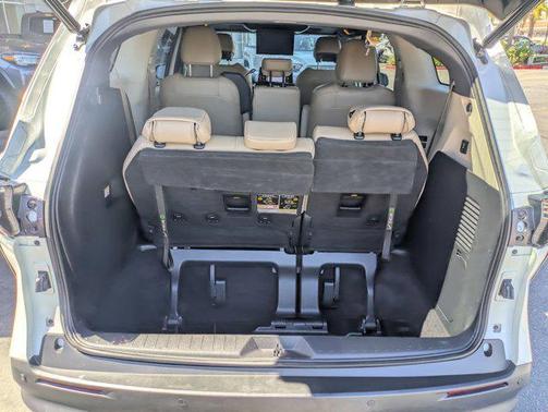 2021 Toyota Sienna XLE 8 Passenger