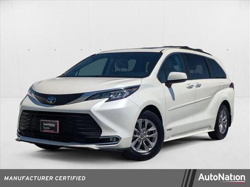 2021 Toyota Sienna XLE 8 Passenger