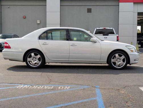 2005 Lexus LS 430 Base