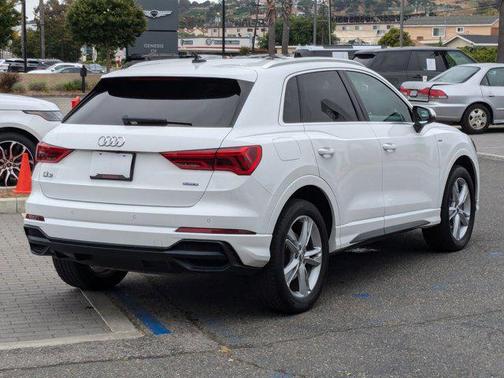 2021 Audi Q3 45 S line Premium
