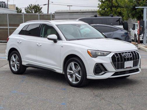 2021 Audi Q3 45 S line Premium
