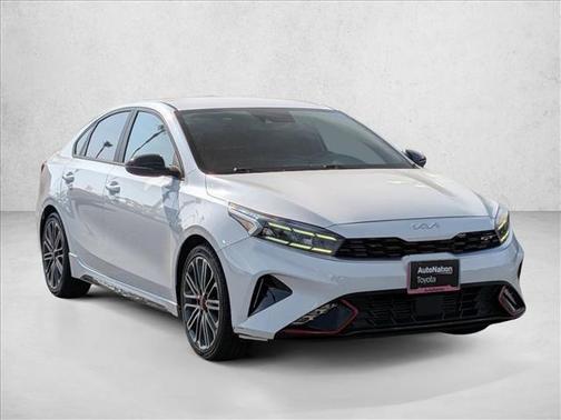 Snow White Pearl 2023 Kia Forte GT