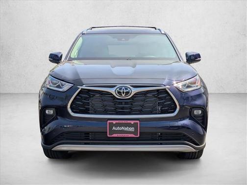 2025 Toyota Highlander Platinum