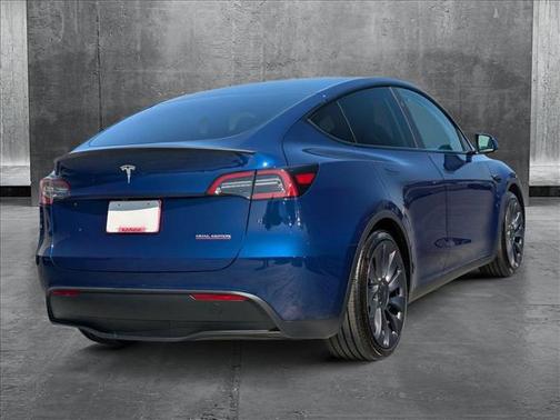 2024 Tesla Model Y Performance Dual Motor All-Wheel Drive