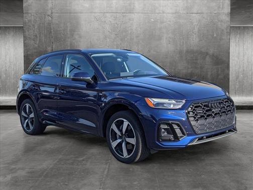 Photo 3 of 26 of 2022 Audi Q5 45 S line quattro Premium
