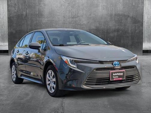 2025 Toyota Corolla Hybrid LE