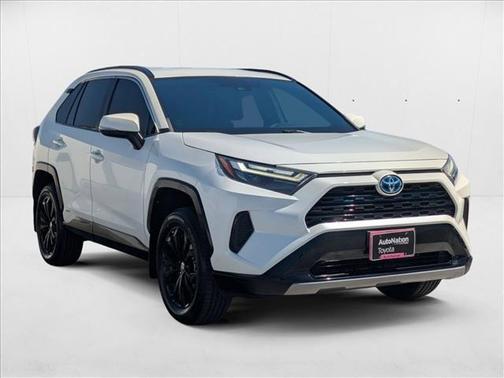 2022 Toyota RAV4 Hybrid SE