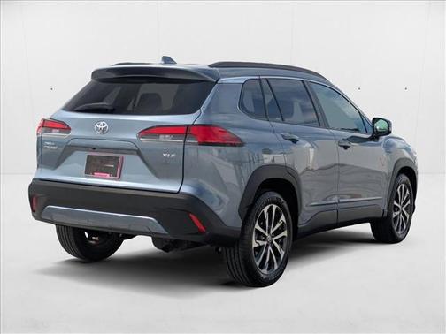 2024 Toyota Corolla Cross XLE