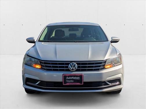 2017 Volkswagen Passat 1.8T SE