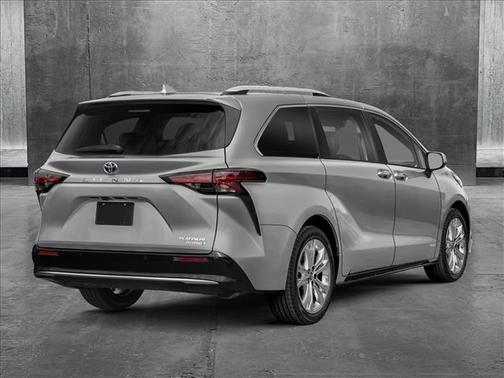 2025 Toyota Sienna Platinum 7 Passenger