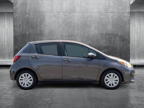 2017 Toyota Yaris L