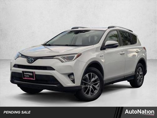 2017 Toyota RAV4 Hybrid SE