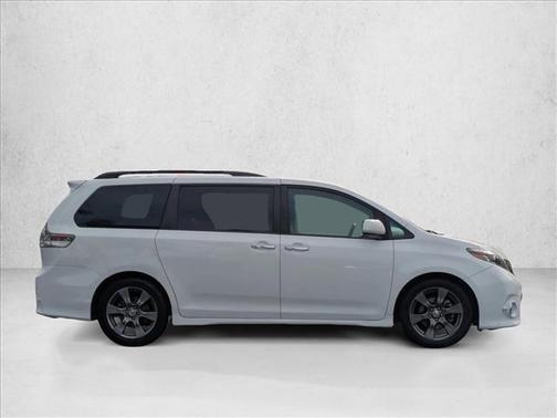 2017 Toyota Sienna SE