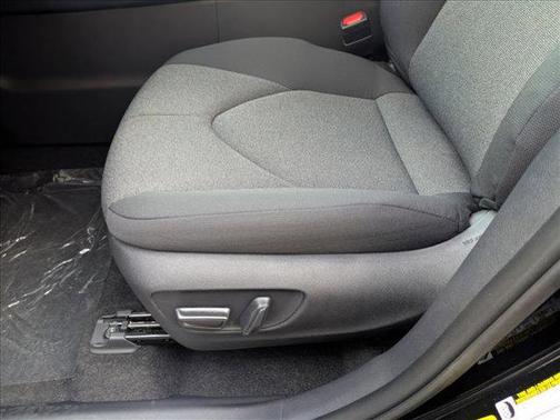 2026 Toyota Highlander LE