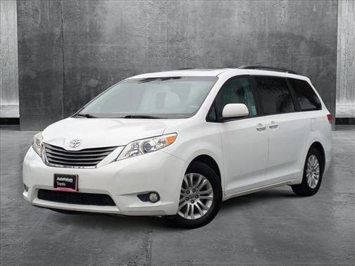 2013 Toyota Sienna XLE