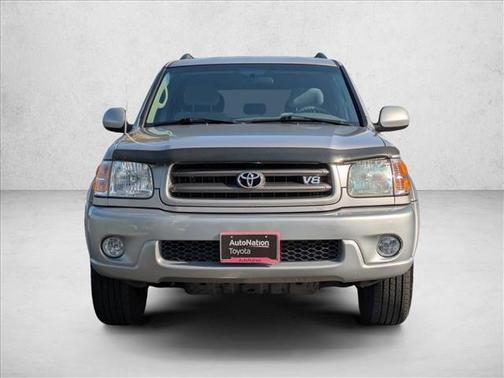 2004 Toyota Sequoia SR5