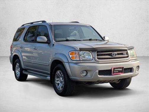 2004 Toyota Sequoia SR5