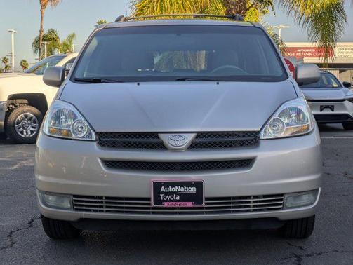 2005 Toyota Sienna XLE