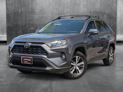 2020 Toyota RAV4 XLE