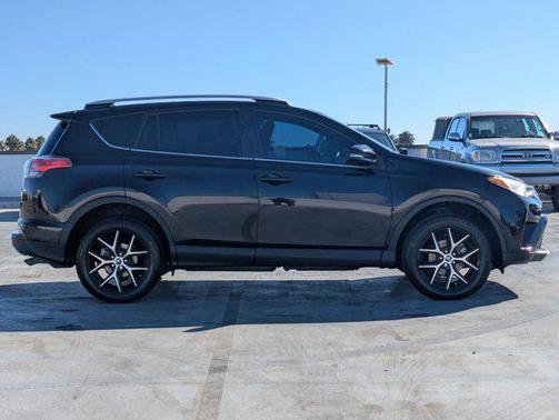 2016 Toyota RAV4 SE