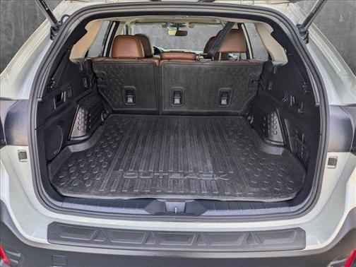 2022 Subaru Outback Touring XT
