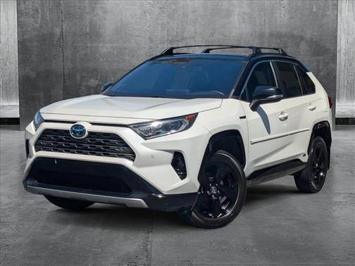 2020 Toyota RAV4 Hybrid SE