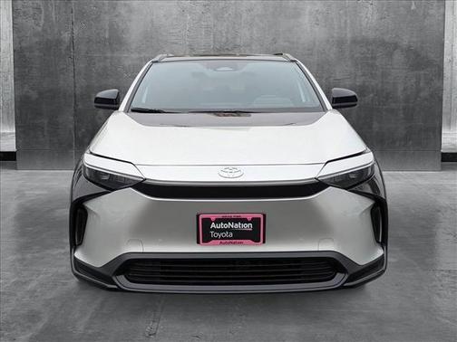 2025 Toyota bZ4X XLE