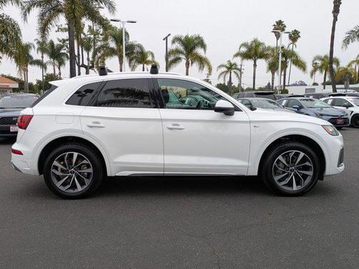 2023 Audi Q5 45 S line Premium Plus