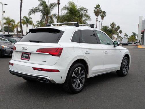 2023 Audi Q5 45 S line Premium Plus