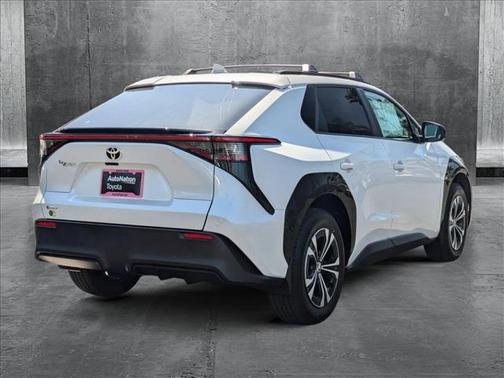 2025 Toyota bZ4X XLE