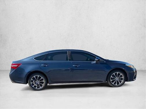 2016 Toyota Avalon XLE
