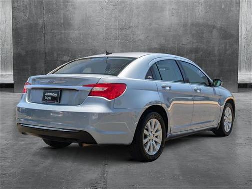 2012 Chrysler 200 Touring