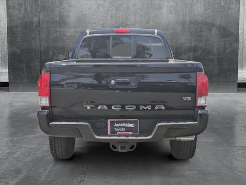 2016 Toyota Tacoma TRD Sport