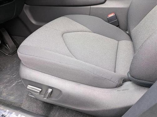2025 Toyota Highlander Hybrid LE