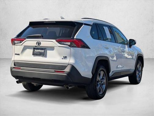 2025 Toyota RAV4 Hybrid LE