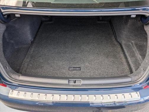 2022 Volkswagen Passat 2.0T SE