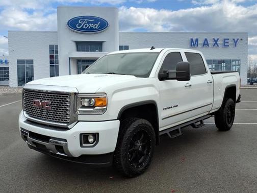 2015 GMC Sierra 2500 Denali