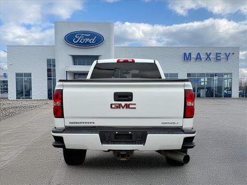 2015 GMC Sierra 2500 Denali