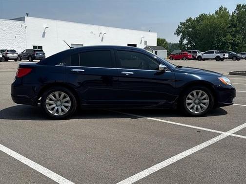 2013 Chrysler 200 Limited
