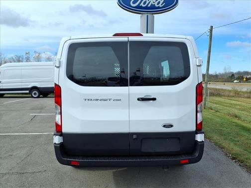2023 Ford Transit-250 