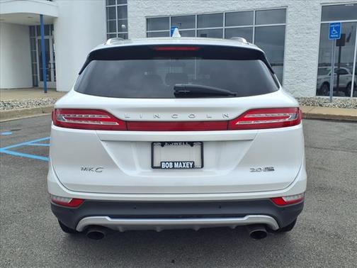 2015 Lincoln MKC Base