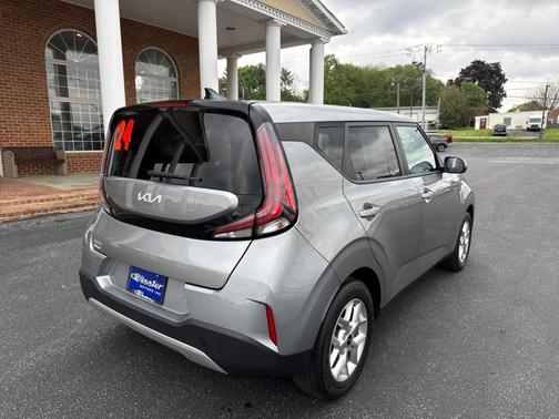 Steel Gray 2024 Kia Soul LX