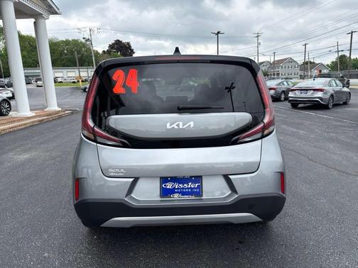 Steel Gray 2024 Kia Soul LX