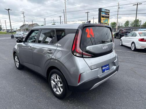Steel Gray 2024 Kia Soul LX