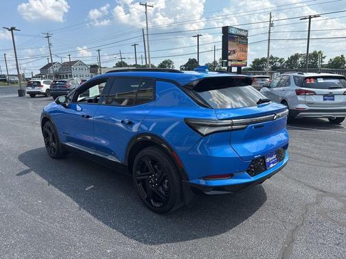 2025 Chevrolet Equinox EV RS